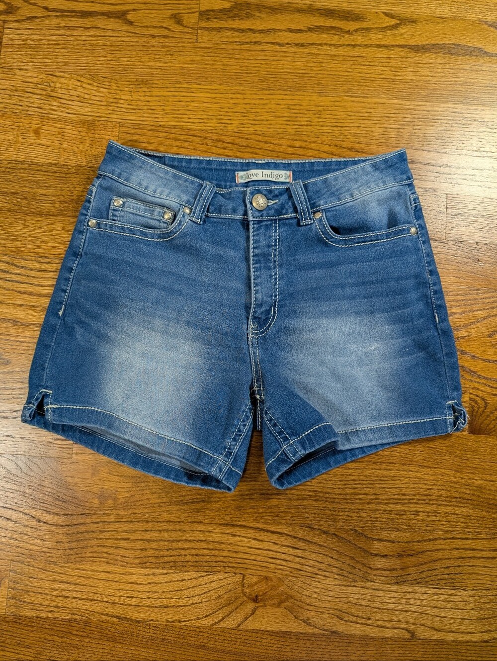 Love Indigo Denim Jean Shorts American Flag Pocket Stretch Women's Size 8 - Picture 3 of 7